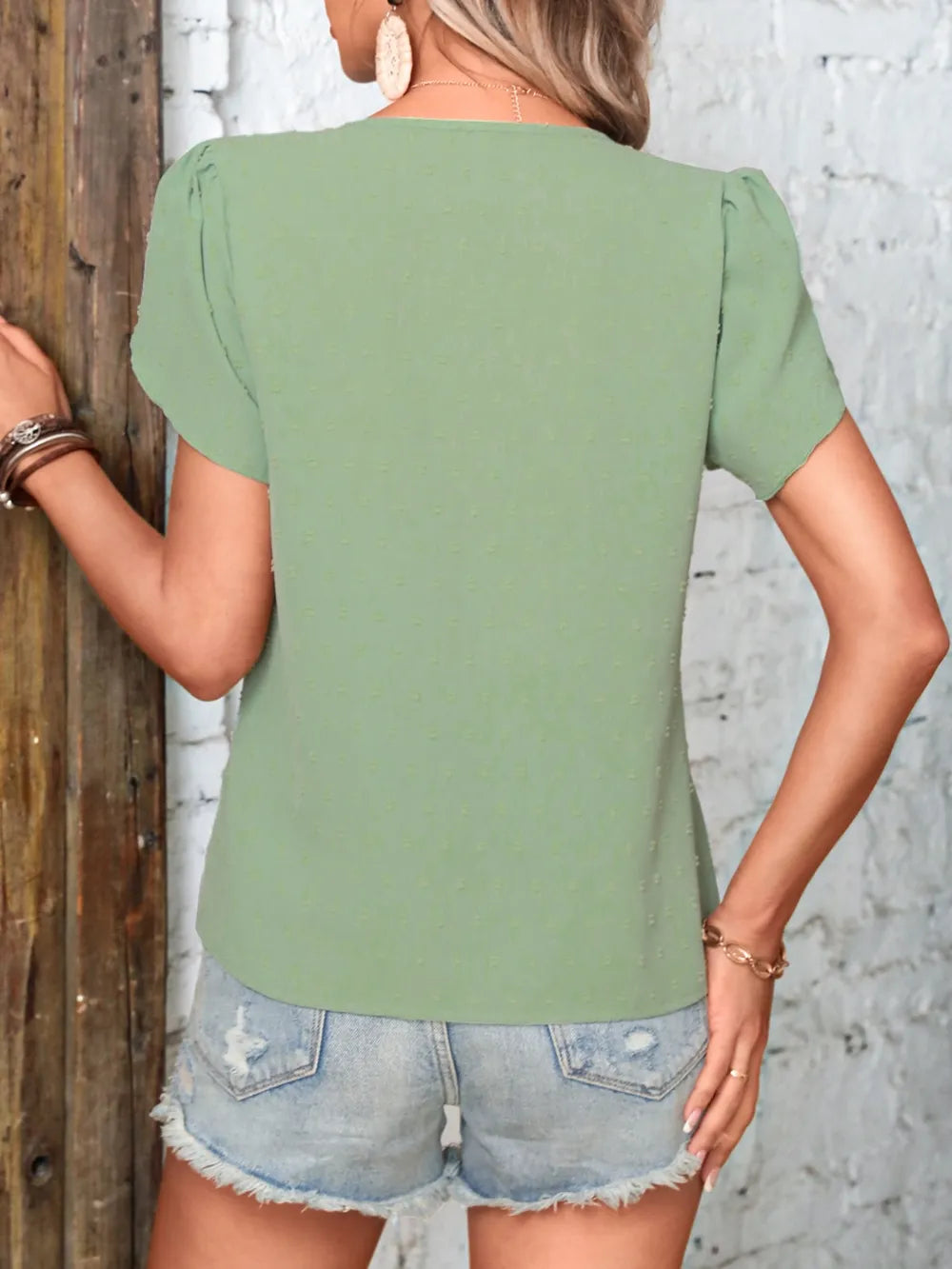 35896661-5be4-4f90-b7f2-dd6a811f84ac-Max